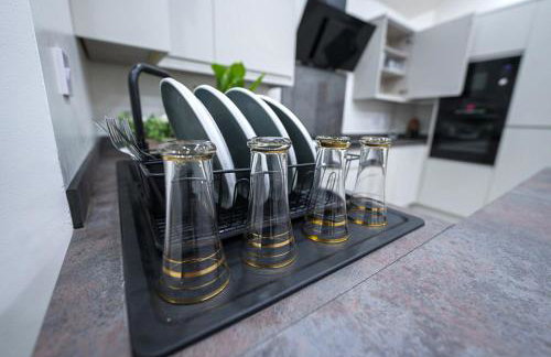 Cozy Charming Bungalow BRAND NEW - Photo 14