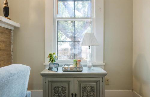 Historic Victorian Gem in UT Downtown Free Parking - Foto 7