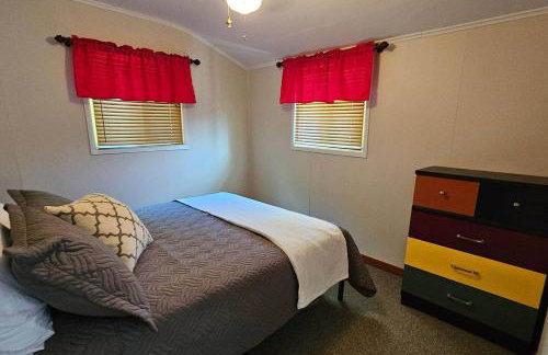 Farmhouse Retreat - Sleeps 10 - 1hr from STL - Foto 11