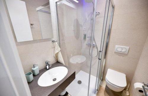 CROWONDER Apartments & Rooms OAZA with heated Swimming Pool and Sauna - Photo 74