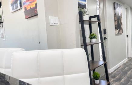 Private Home - Heated Pool, Billiards, Darts, Foosball, Fireplace, 5 Smart TVs, BBQ, Cotton Bedding - The Saguaro Sanctuary, Pool Heat Optional - Foto 50