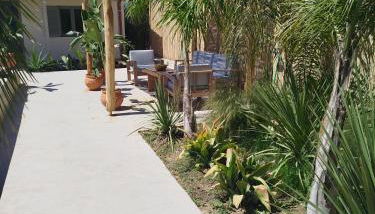 Emina Palms - Foto 2, Garden view
