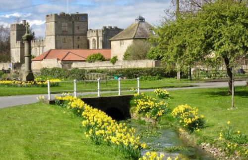 Parr Cottage at Snape Castle Mews - Foto 7