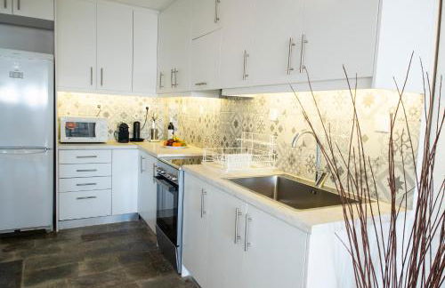 Panoramic Seaview Maisonette with Garden - Photo 17