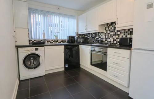 Anfield Stadium House - Free Parking - Foto 15