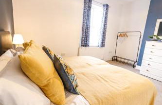 Bright and Well-Kept 3-Bed Property! Free Parking - Foto 31