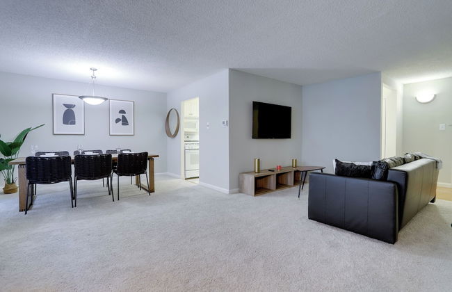 Modern Apt Near Airport & Metro - Photo 17