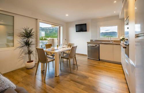 Apartamento con terraza, vistas playa y montaña - Foto 4