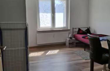 Schöne Vollausgestattete Monteurs- Gästewohnung nähe Raffinerie Leuna und Geiseltalsee für 4 Personen 0303 - Foto 3