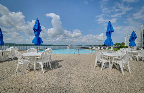 Luxury Lakefront Boyne City Townhome with Views! - Foto 33