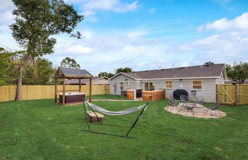 Luxury Home w Hot Tub near AT&T Stadium - Foto 37