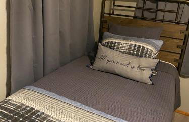 Off the Hook - Foto 19