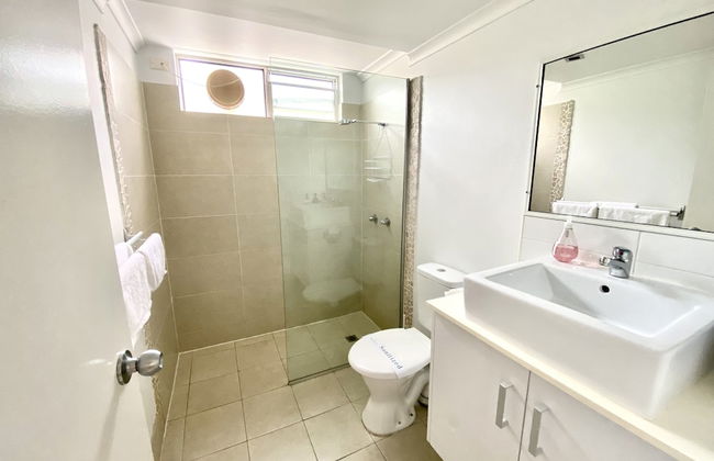 Reef Gateway Apartments - Photo 30