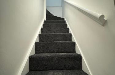 Luxury 6-Bed House - 6 En Suite- Jaquzzi Baths - Private Parking - Suitable for contractors - Foto 80