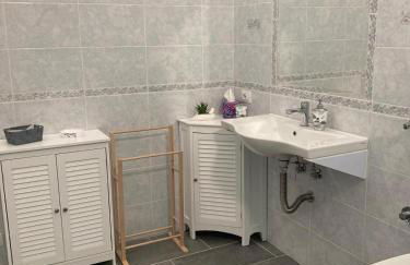 Dépendance of the Frazzetto Sisters - Photo 25