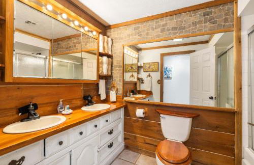 The Cozy Cottage Getaway - Private Pool & Hot Tub - Foto 29