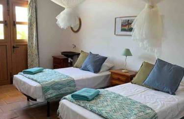 Traditional Farmhouse; large pool,gardens & views. - Foto 22