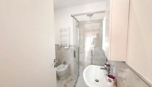 attico con vista circondato dal verde,a due passi da Anzio,free parking - Foto 5, towels, Shower