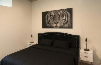 Trendy 3BR City Apt Pool and Ping Pong Fun - Foto 5