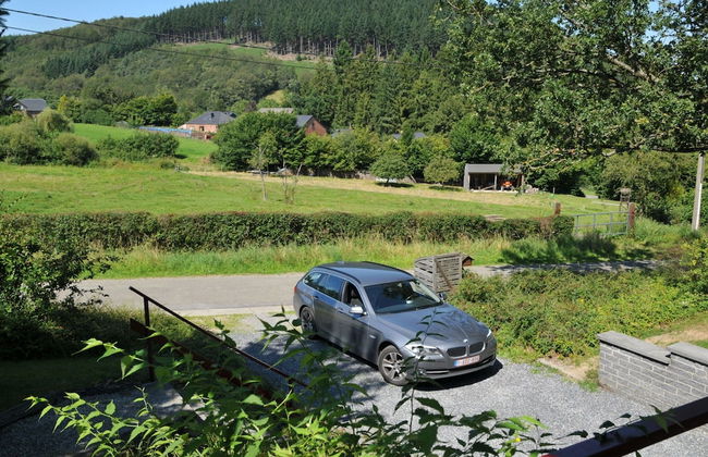 Chalet Just Outside Hampteau Offering Magnificent Views Across the Ourthe Valley - Foto 33