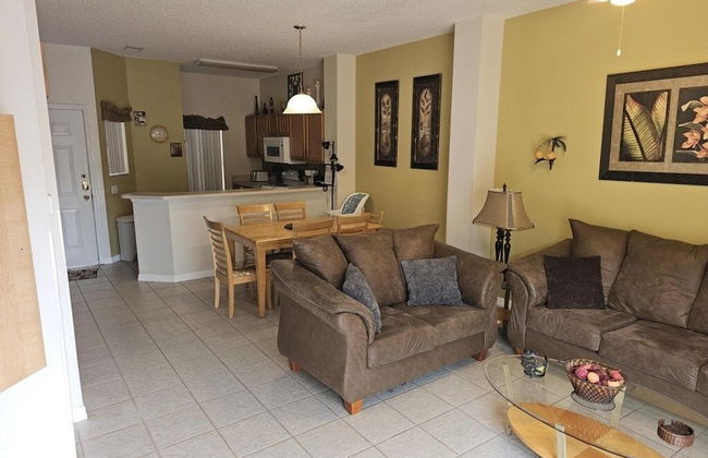 3br, 2.5ba Townhome W/ Lake View, Sunny Rear Yard 3 Bedroom Townhouse by RedAwning - Foto 7