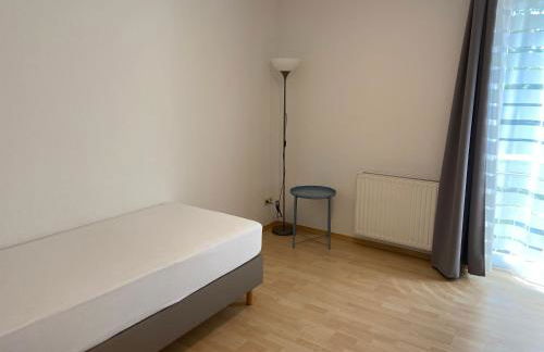 Wohnung mit 2 Einzelzimmer gemeinsamer Küchen/Bad/Balkon-Nutzung - Foto 14