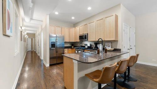 Medical District 2BR with Jacuzzi & Parking - Foto 2, stove, dishwasher, toaster