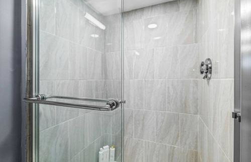 Luxury 2BR apt in Boston with Free Parking - Foto 15