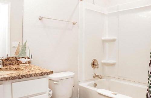 The Blue Bird by Pristine Properties Vacation Rentals - Foto 57