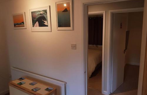 Beechcroft 2 bed part house - Photo 33