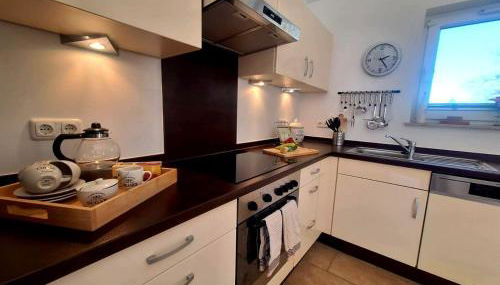 Luxuriöses, familienfreundliches Ferienhaus ,,Amy,, mit Whirlpoolwanne, Kamin und Garten - Foto 3