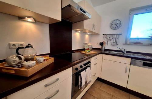 Luxuriöses, familienfreundliches Ferienhaus ,,Amy,, mit Whirlpoolwanne, Kamin und Garten - Foto 3