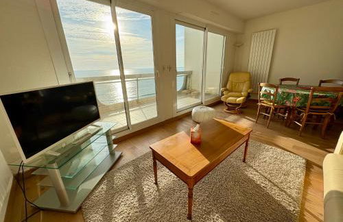 Spacious Bay View La Baule floor 9 Parking - Photo 10