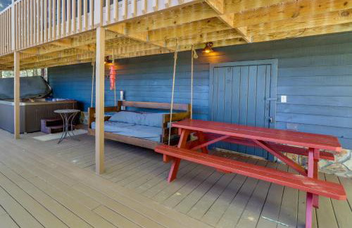 Luxe Fightingtown Creek Cabin 2 King Suites and Spa - Foto 26