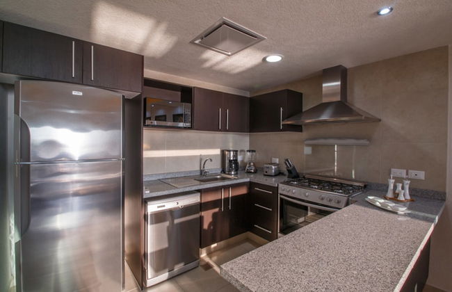 Beachfront Condo at Grand Venetian - Foto 3