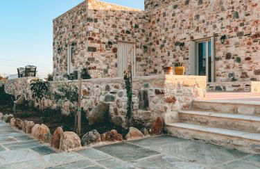 Aphrodite's Villa - Photo 1