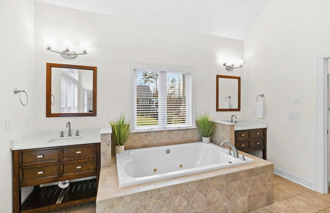 Lake Escape by Avantstay Lakefront, Private Dock - Foto 24