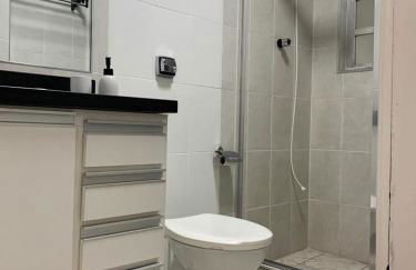 OCEAN FRONT ÍCONE ARQUITETÔNICO de Artacho Jurado Conforto WiFi 500mb Varanda e Vista Magnifica do Mar - Foto 27