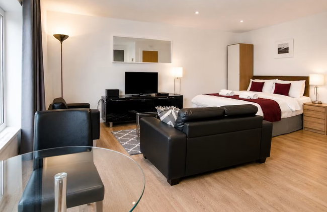 Roomspace Serviced Apartments - Swan House - Photo 23