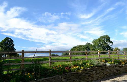 Fallow House - Photo 13