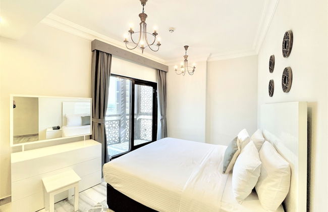 Marbella Executive 2 Bedrooms Balcony - Photo 12