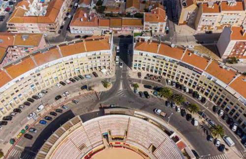 Bright and modern flat with air-con and free parking - Foto 16