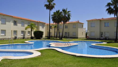 Family Beach Club Sevilla II - Photo 5, Garden