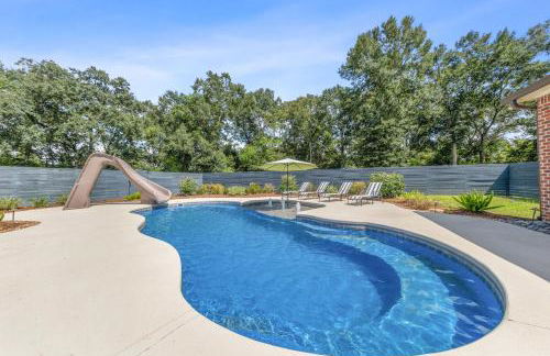 Gameday Getaway - Pool - King Bed - Sports Complex - Foto 4