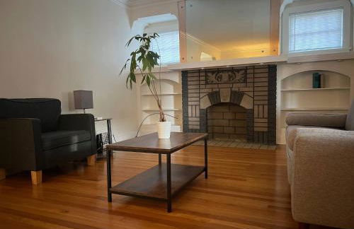 Super close to Cleveland Clinic Fairview Colibri - Foto 14