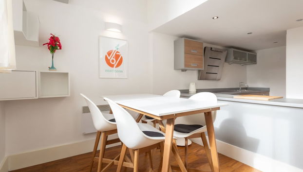 Host Stay City Hall View - Foto 3, Habitación