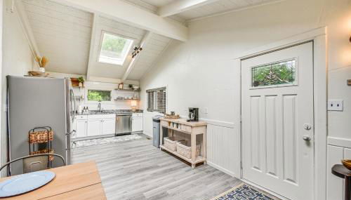 Pet-Friendly Buxton Home with Balcony, 2 Mi to Beach - Foto 4