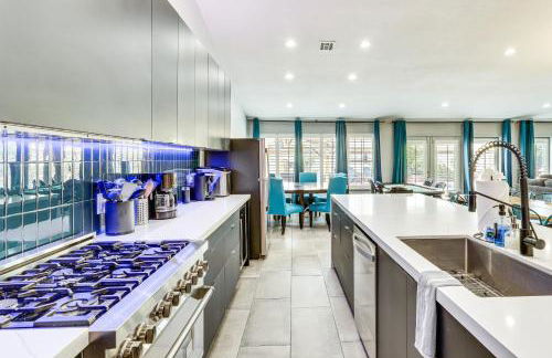 4,300-Sq-Ft Villa in West Vegas with Pool and Games! - Foto 9