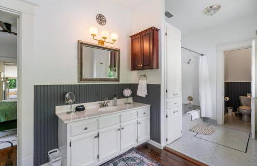 Pool Outdoor TV Fire Pit Game Room - Foto 22