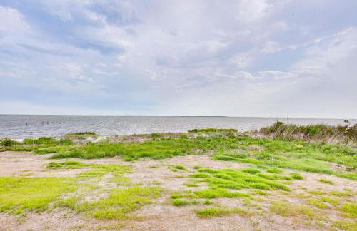 Private Beach and Deck Bayfront Home in Hayes! - Foto 30